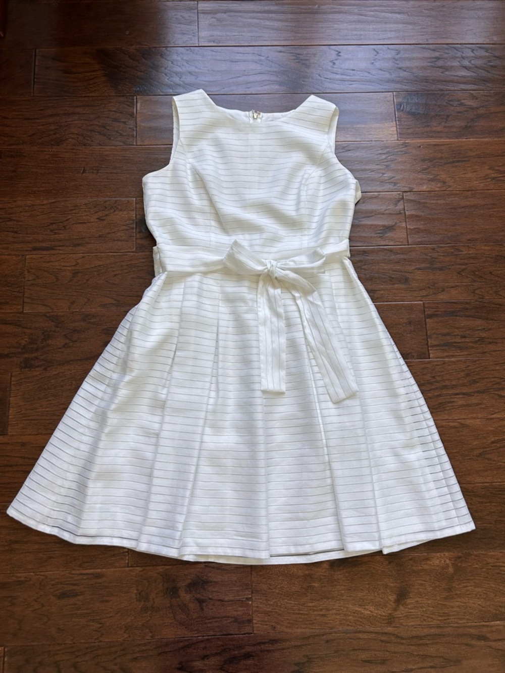 Tommy Hilfiger Sz 14 White Striped Dress with Tie Belt
